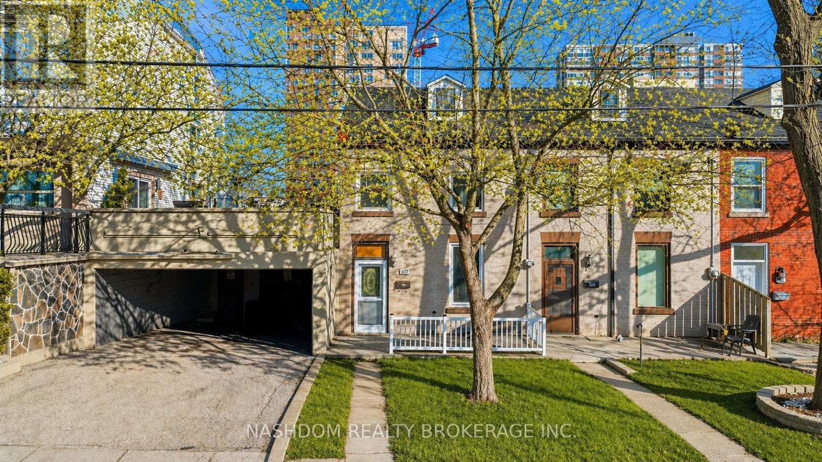 107 Queen Street, Hamilton (Durand), Ontario L8P3R9